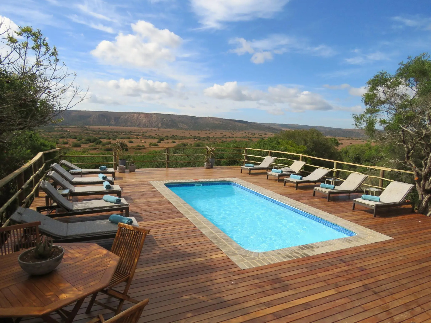 Woodbury Lodge - Amakhala Game Reserve