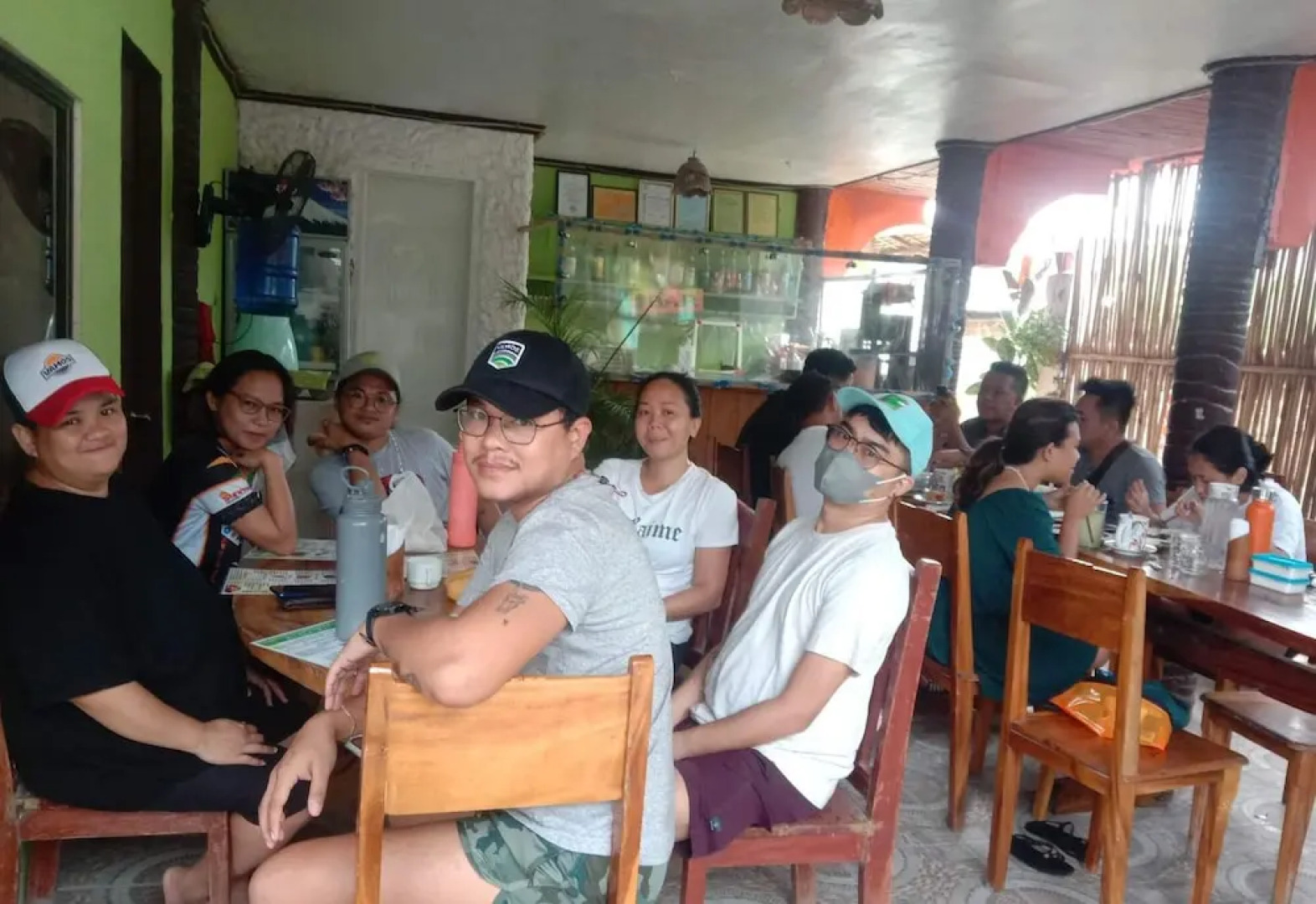 Guanna's Place Room and Resto Bar