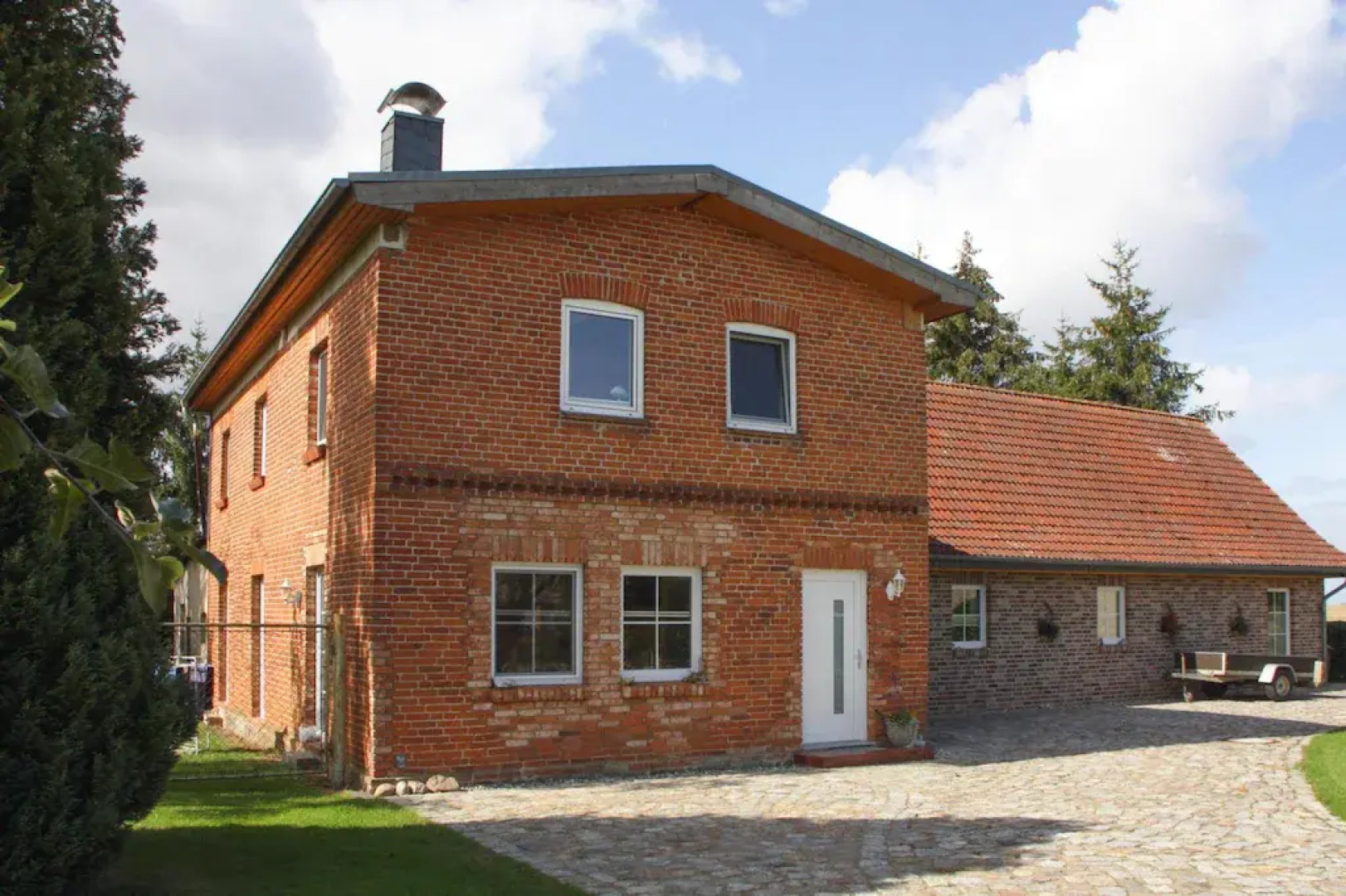 Doppelhaushaelfte, Tankenhagen