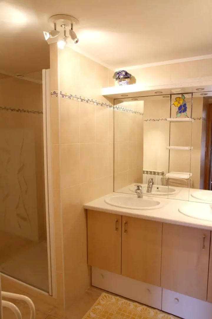 House With 3 Bedrooms in Le Malzieu-forain, With Wonderful Mountain View and Enclosed Garden