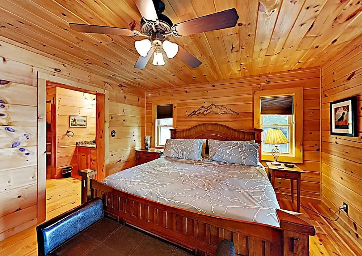 New Listing! Lakefront Log W/ Large Balcony 3 Bedroom Home