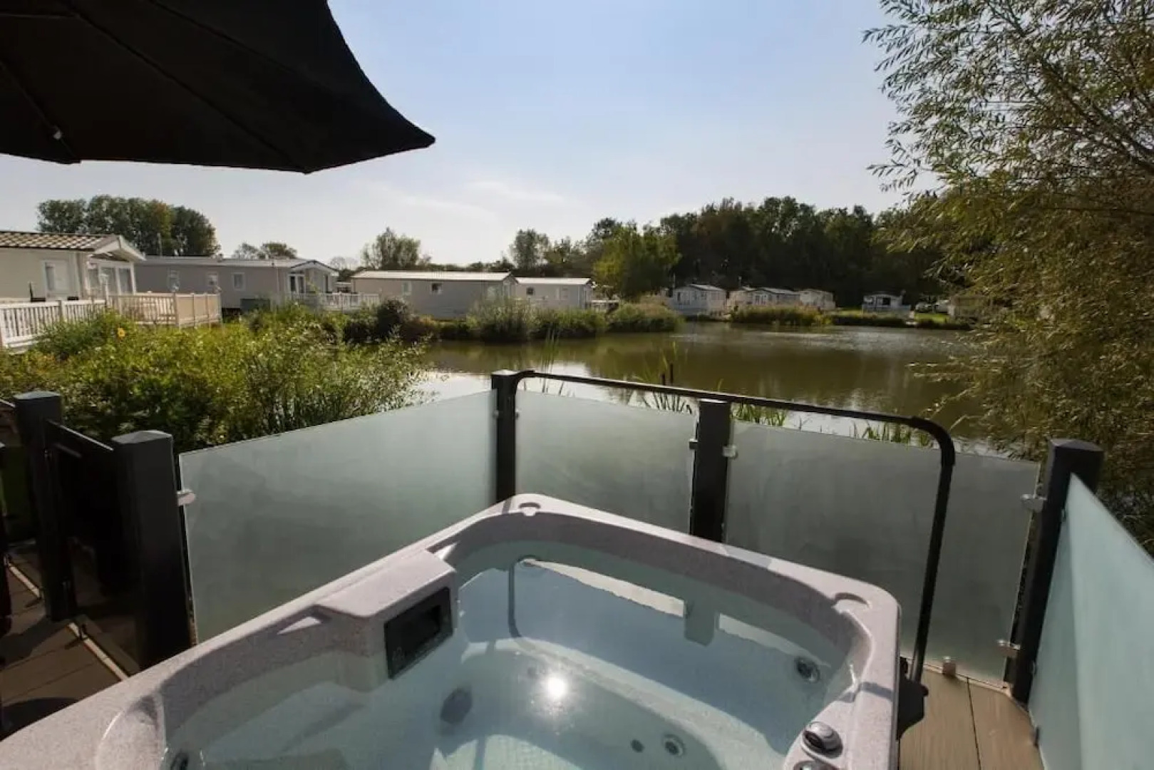 Rosedale Lakeside Lodge