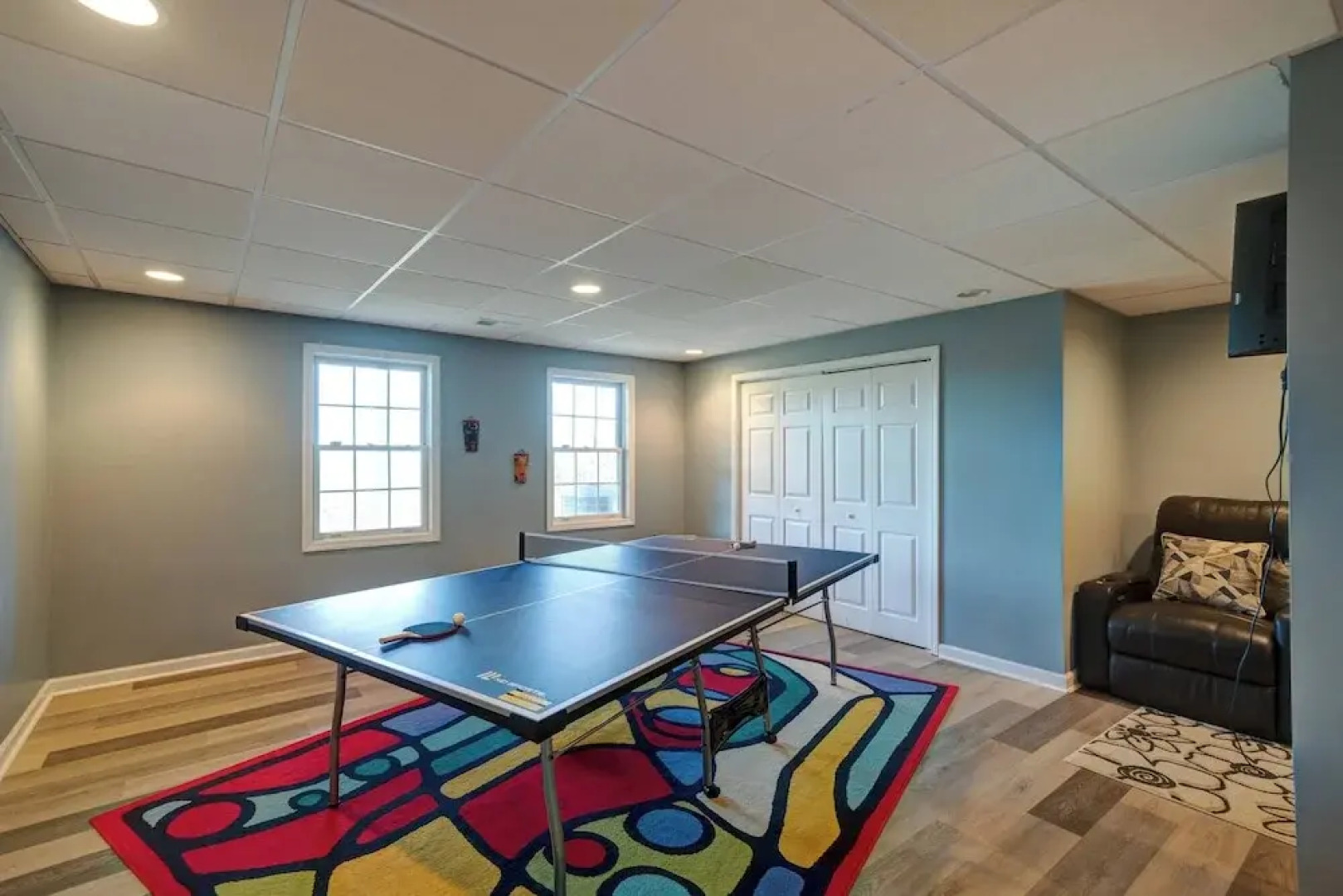 Sunset View 3 BDR Close to Downtown!