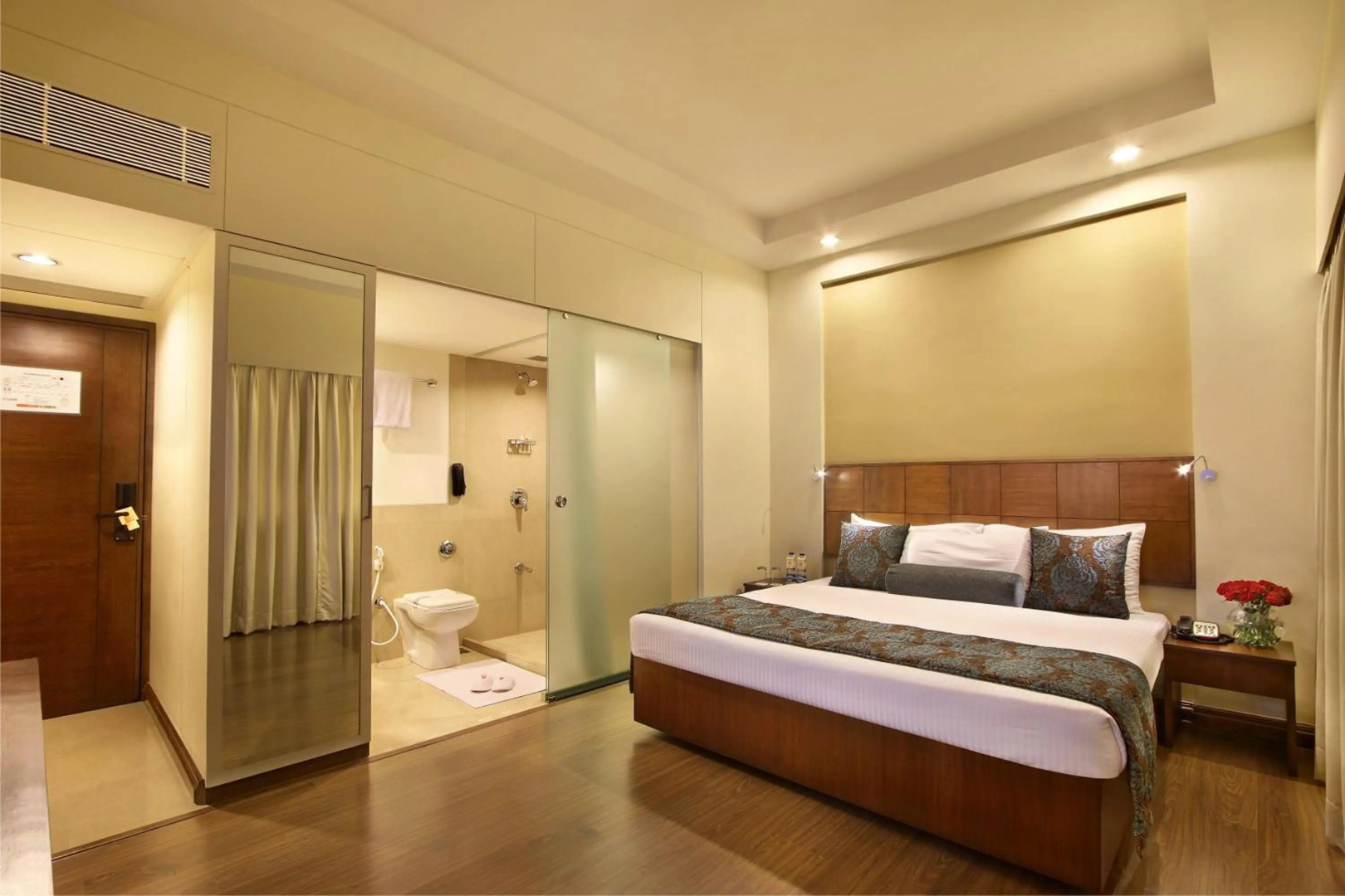 Hotel Express Towers