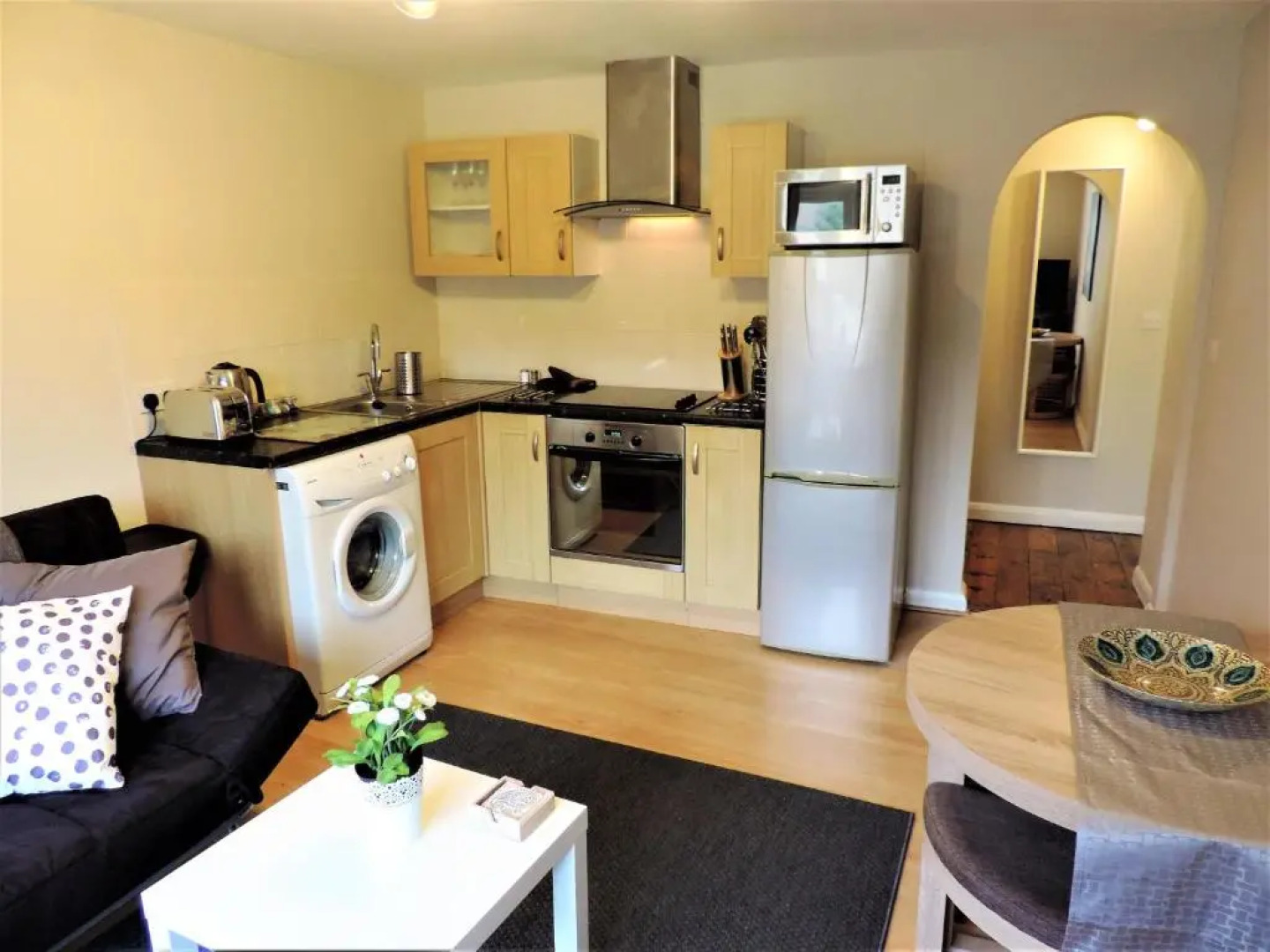 1 Bed Bagshot Pennyhill Accommodation