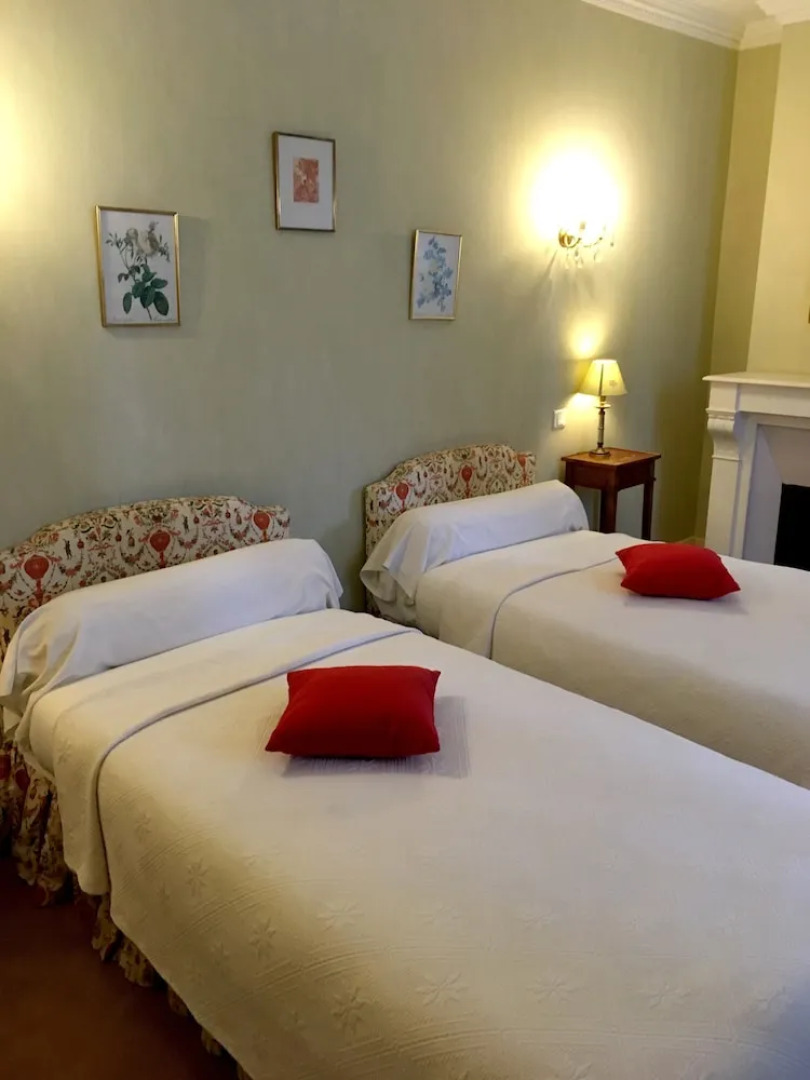 Logis Les Pigeons Blancs