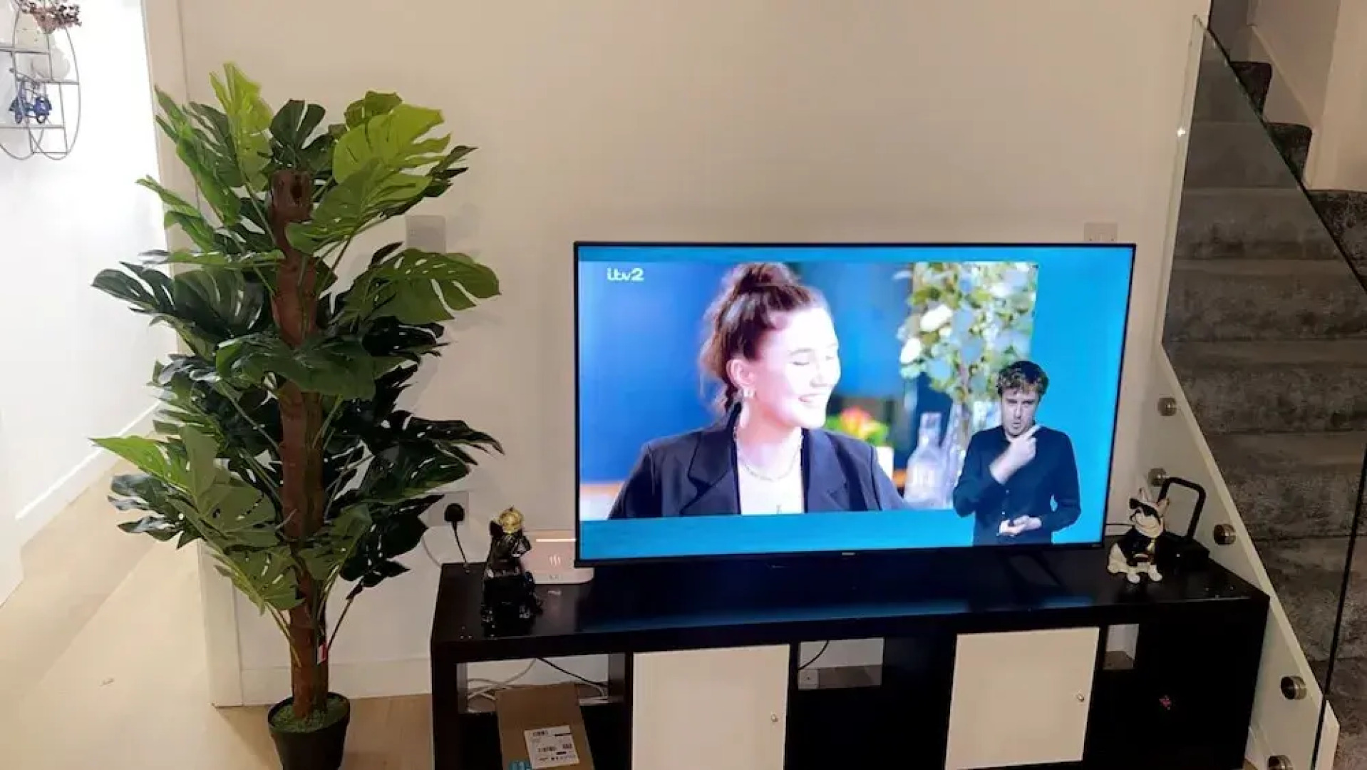 Cozy West Bromwich Apartment by High Street