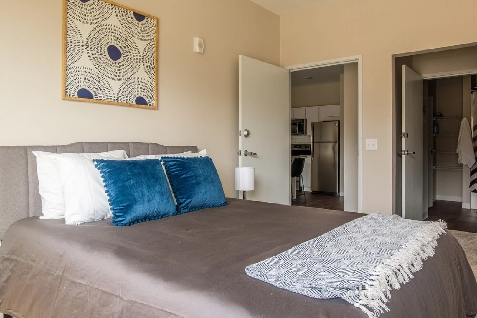 FRONTDESK Core Apts Campustown Ames