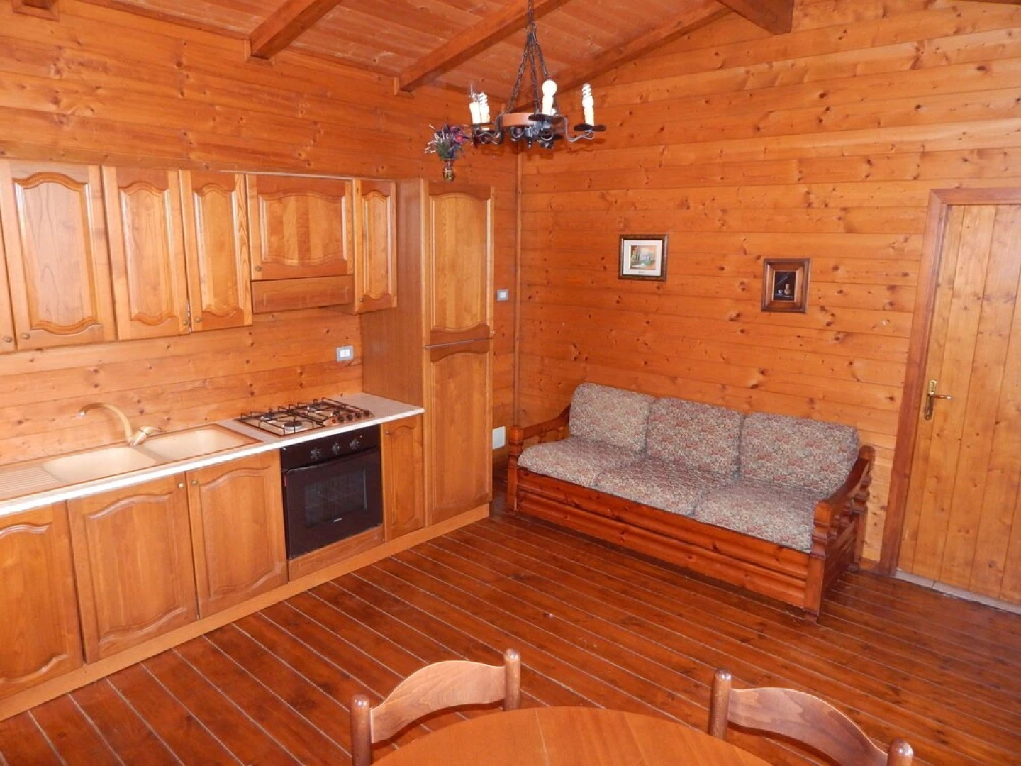 Bungalow With Garden in the Countryside of Rome