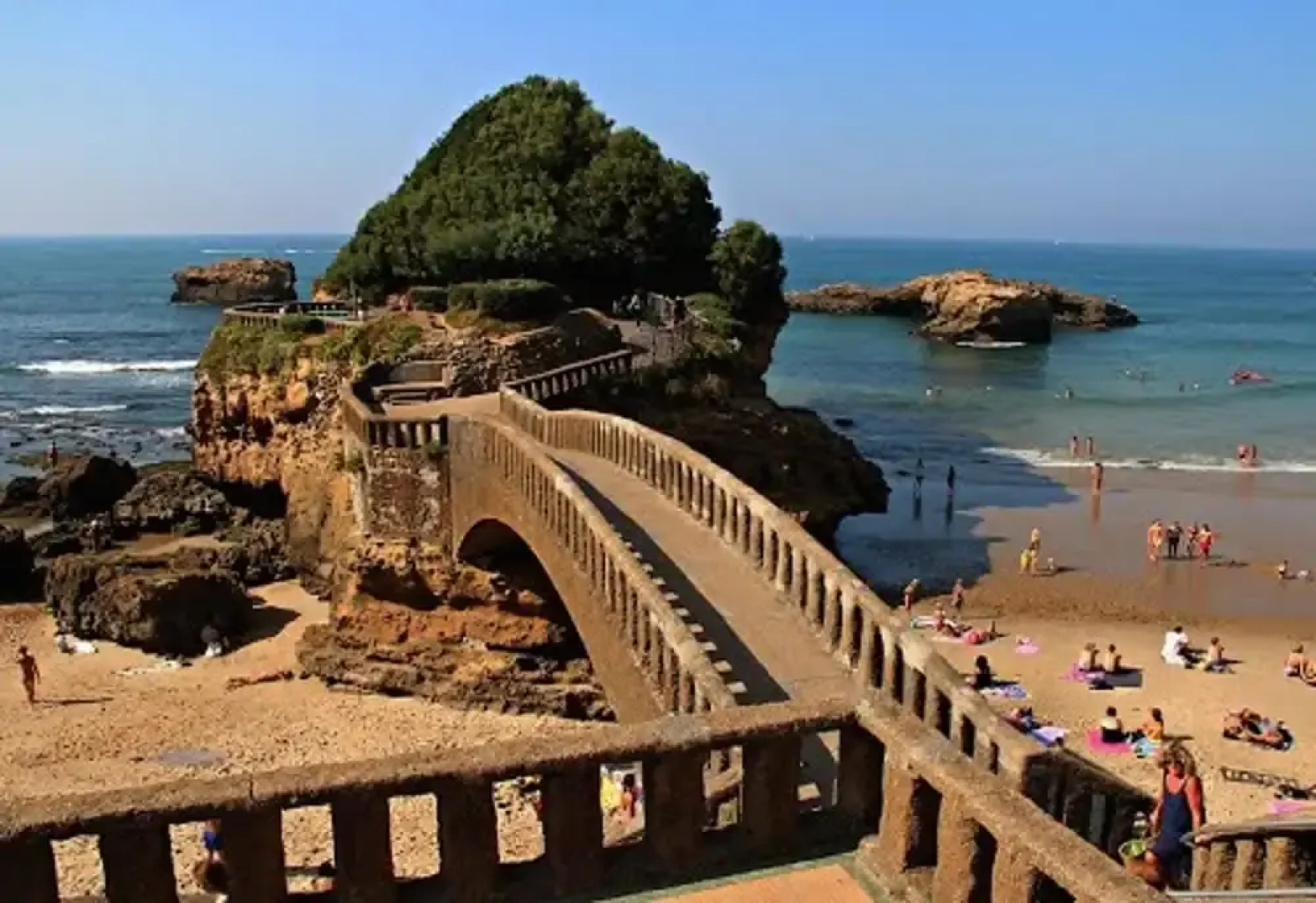 Property With 2 Bedrooms in Saint-julien-en-born, With Shared Pool, Furnished Garden and Wifi - 3 km From the Beach