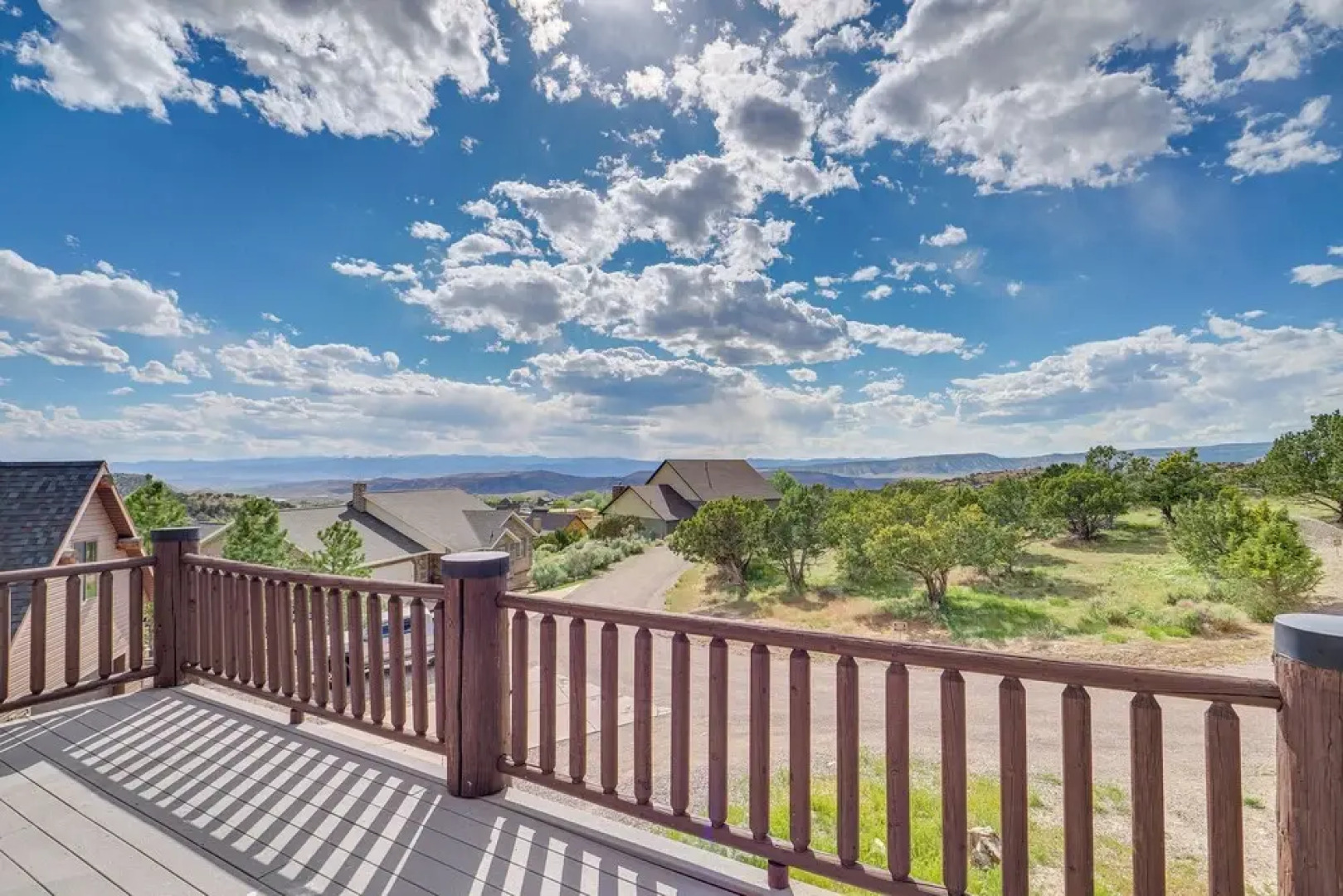 Rustic Sterling Cabin: Walk to Palisade Lake!