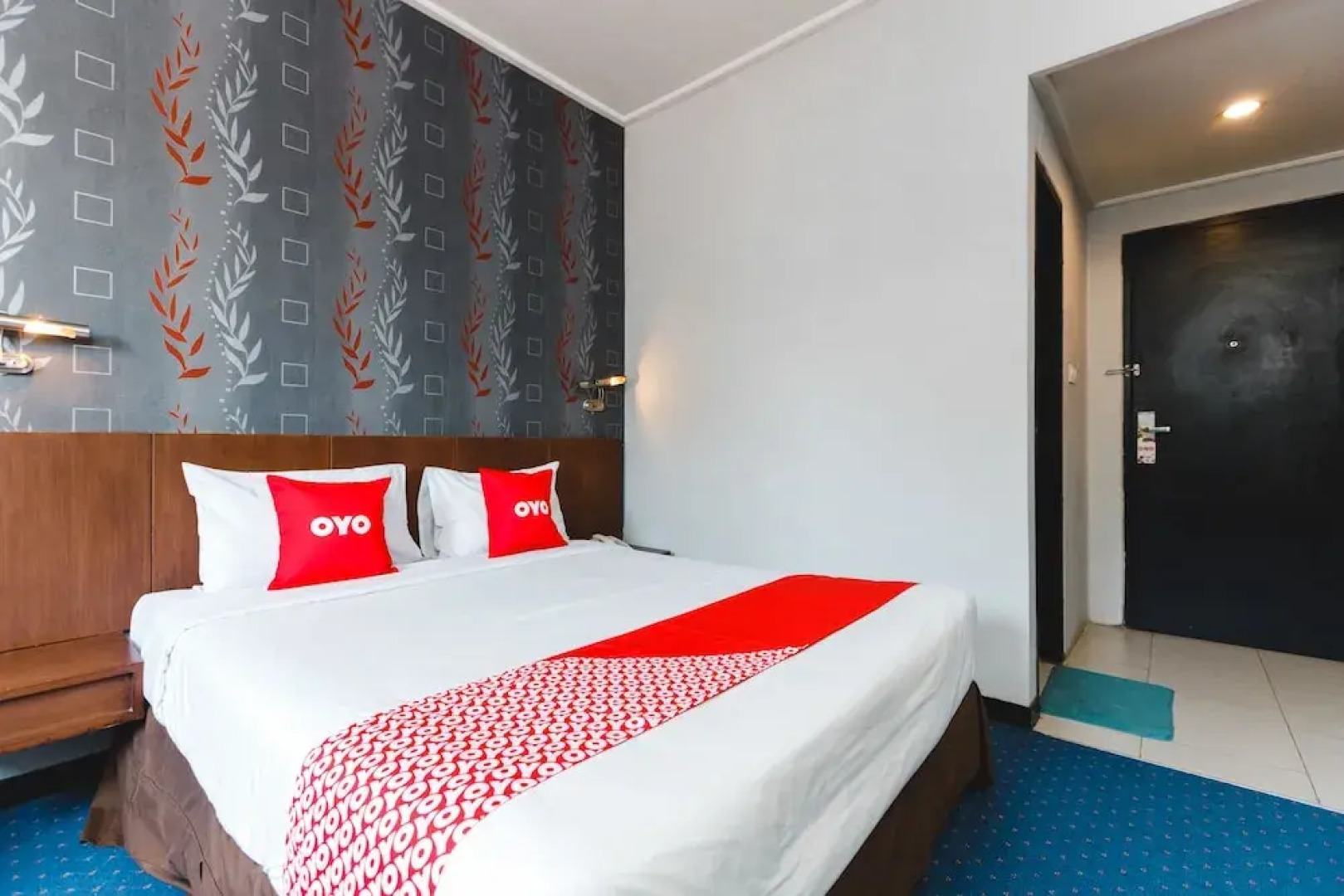 Capital O 2009 Hotel Charisma Marine