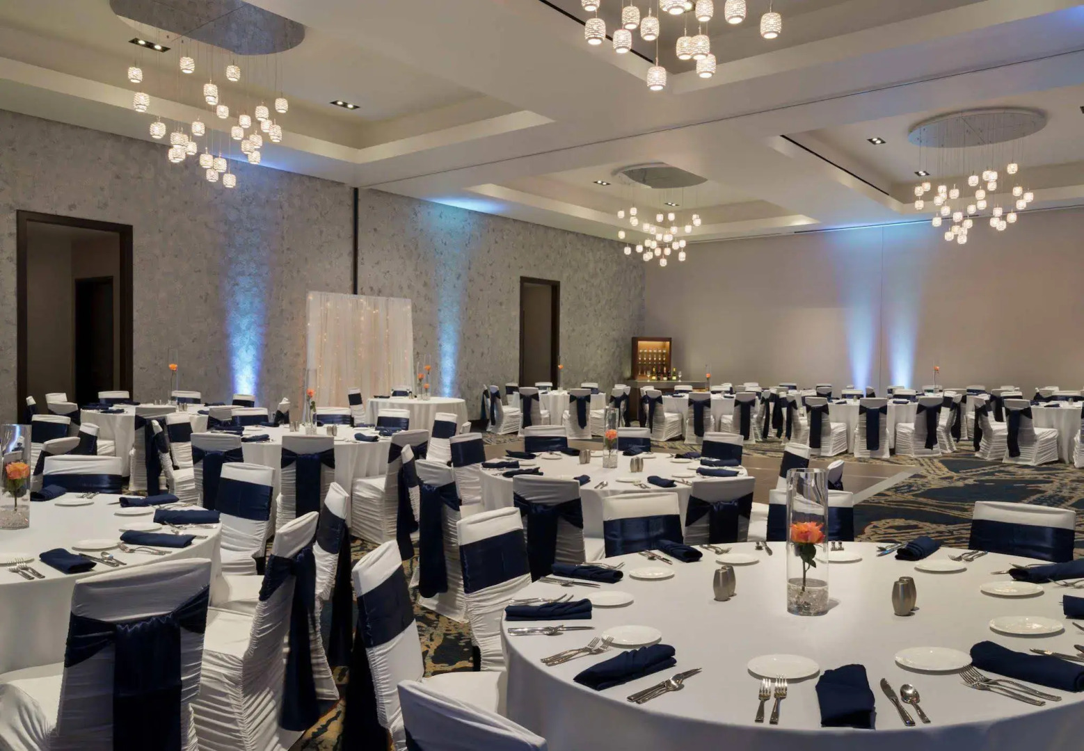 Buffalo Marriott at LECOM HARBORCENTER