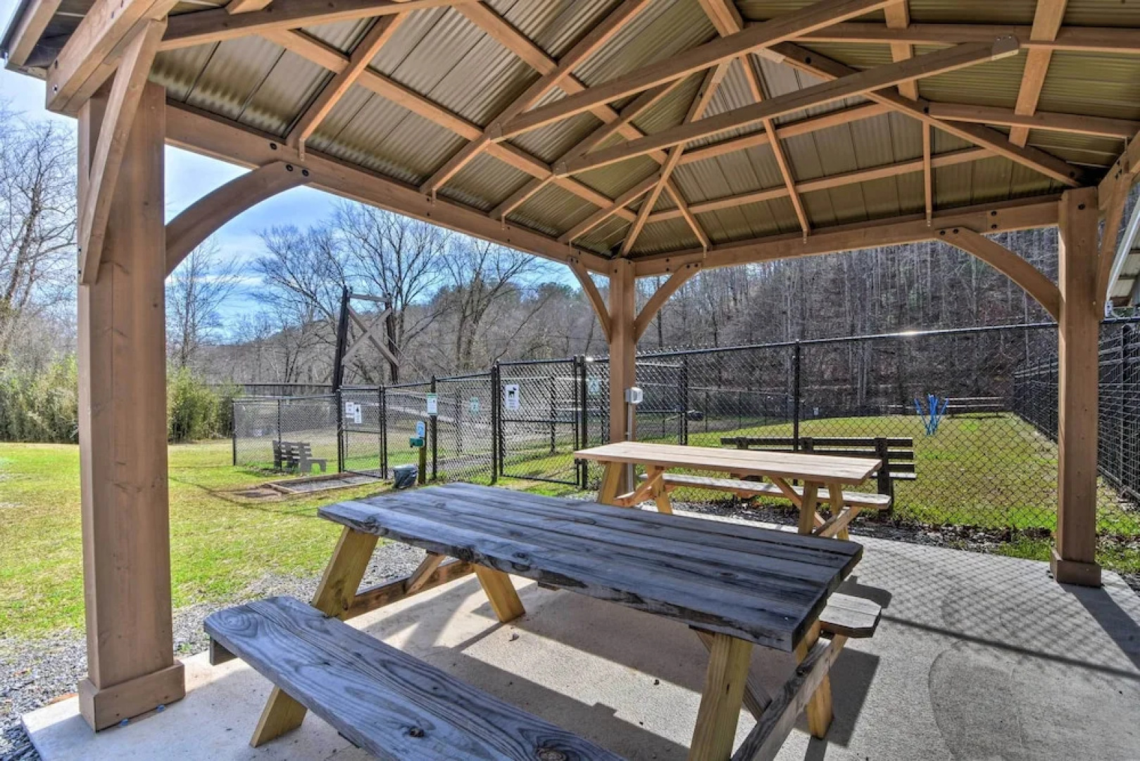 Peaceful Ellijay Cabin: Pool Access & Resort Perks