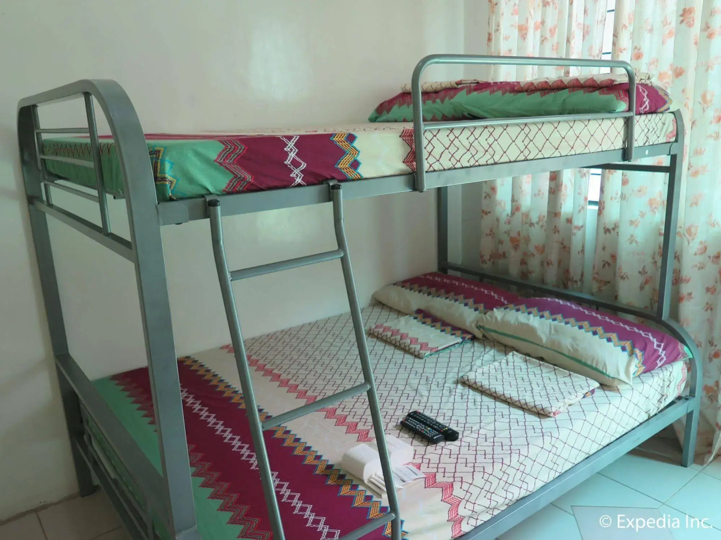 Zillion Pavilion Family & Business Hotel