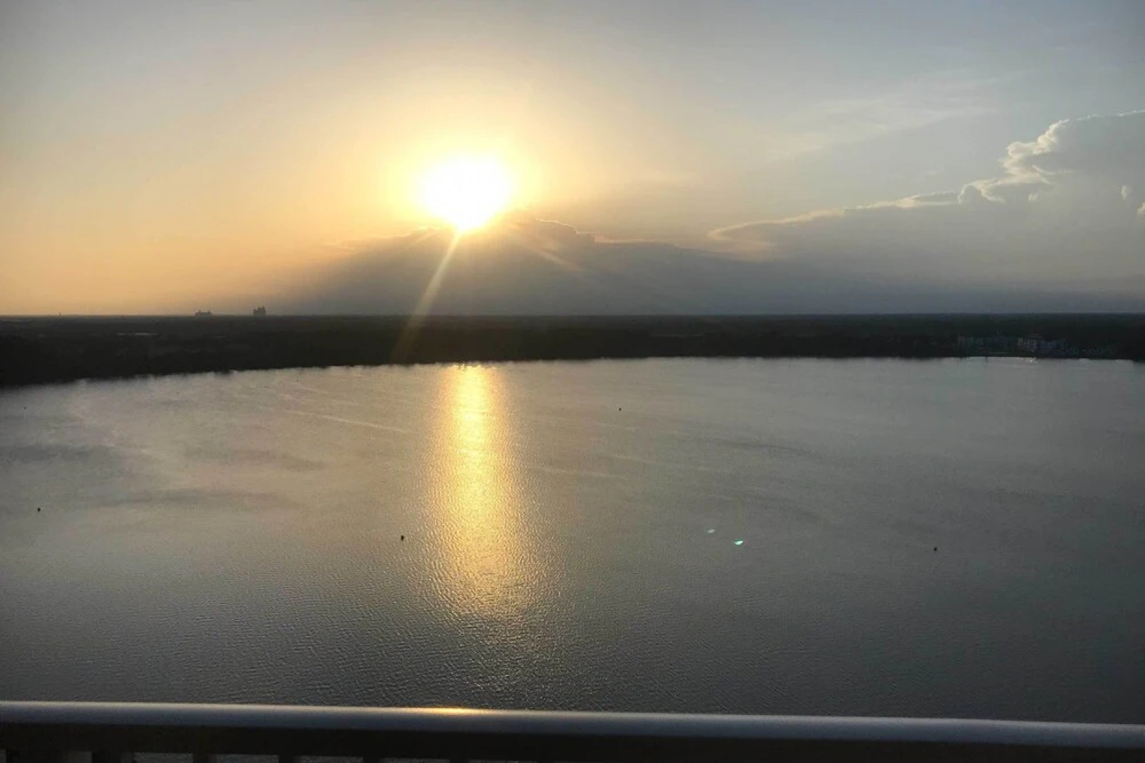 Luxury Condo w/ Huge Private Balcony on Lake Bryan