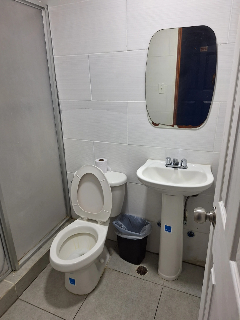 Express Inn Panama International Airport Hostel