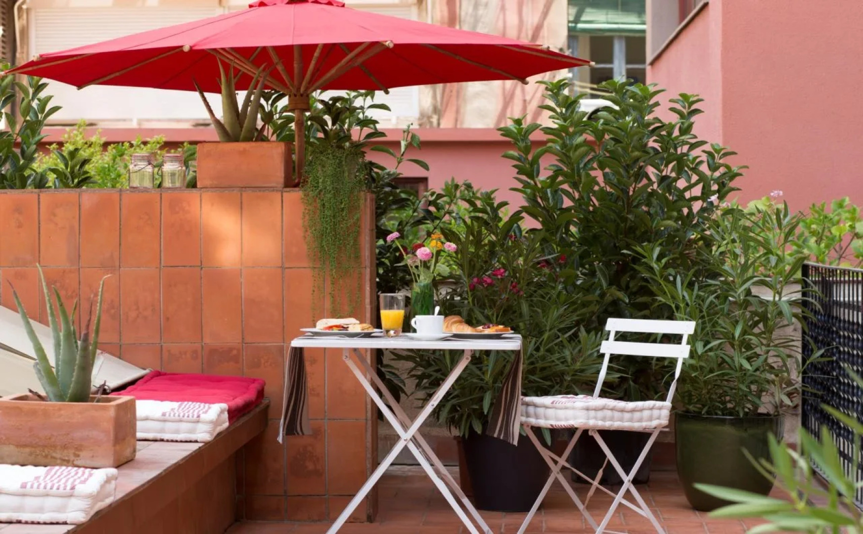 The Conica Deluxe Bed&Breakfast