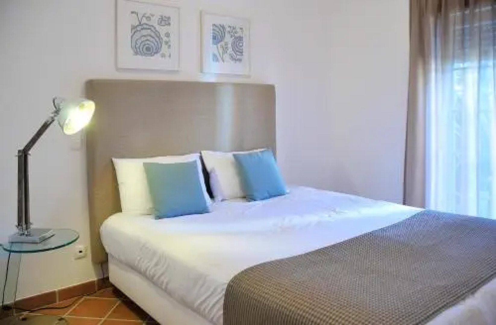 Townhouse Beach Pool Silver Coast C1