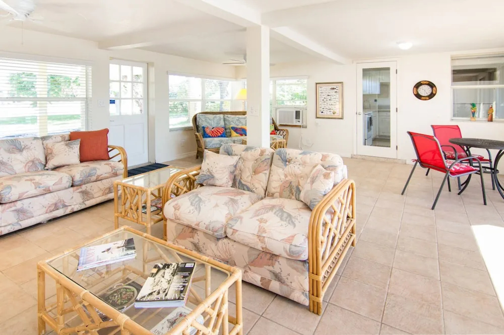 711 Albee Road West House - 2 Br home by RedAwning