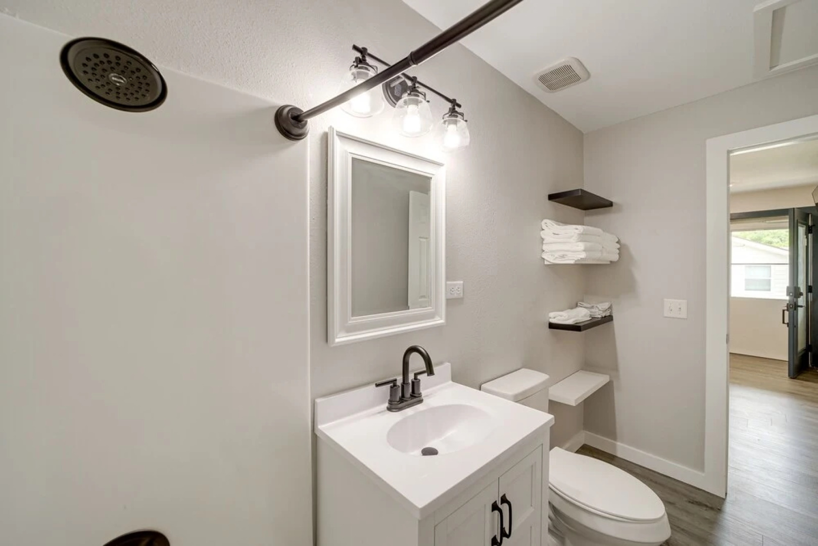 Waterfront Grove Retreat w/ Dock: 'cedar Ridge'