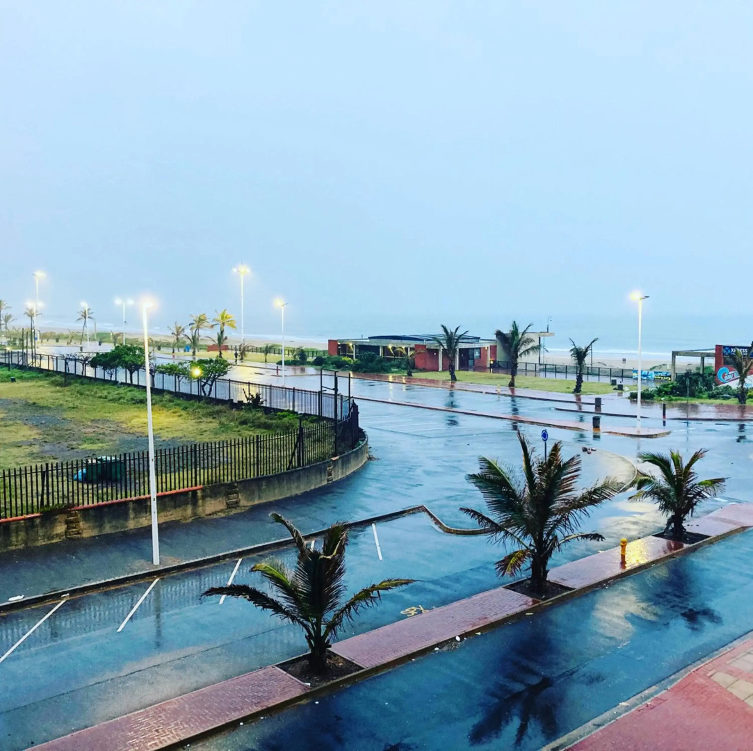 206 Tenbury Beach Apartment