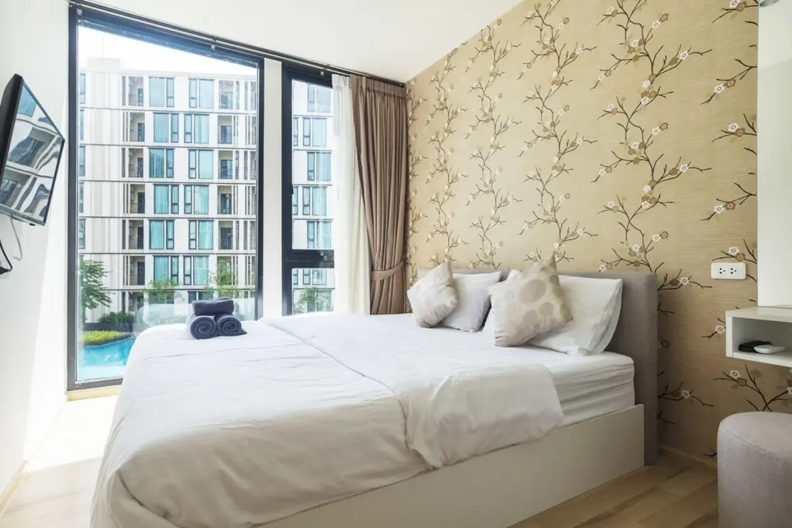 Favstay - The Base Uptown Phuket