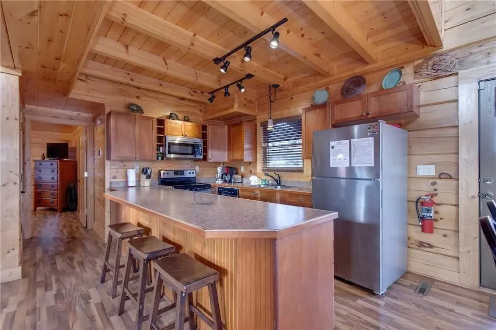 Clear Blue Morning - Three Bedroom Cabin