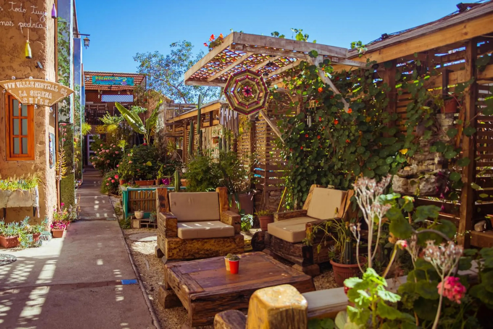 Hostal Valle Mistral - Hostel