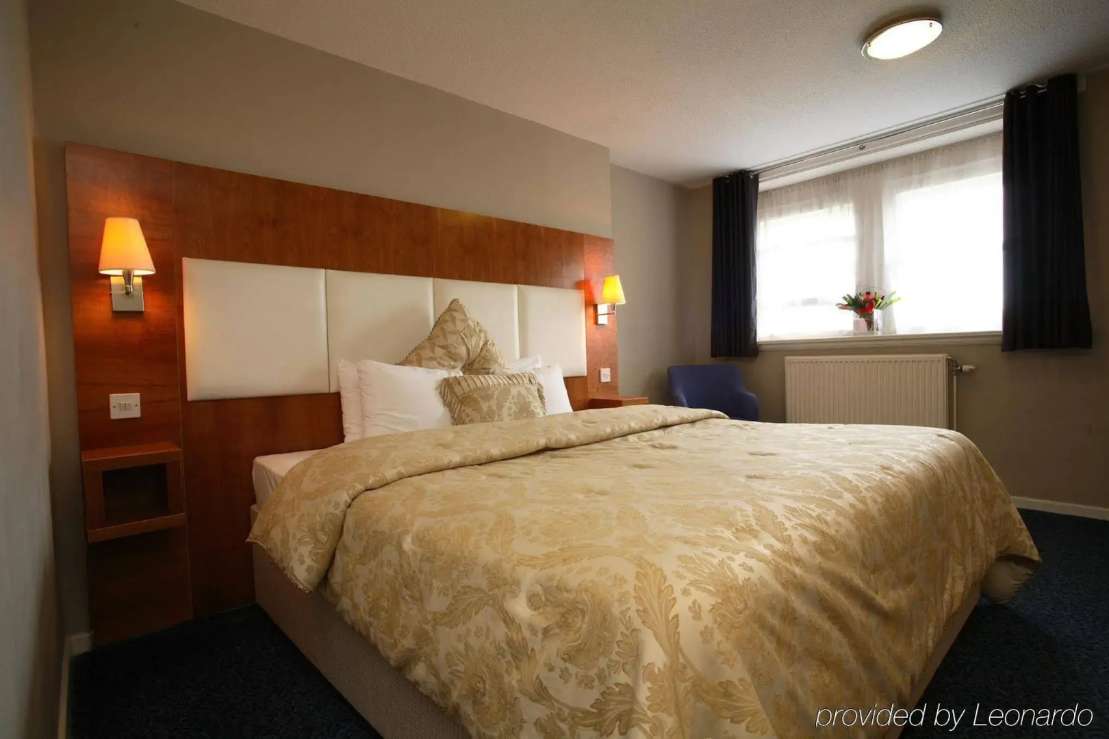 Sir Thomas Hotel
