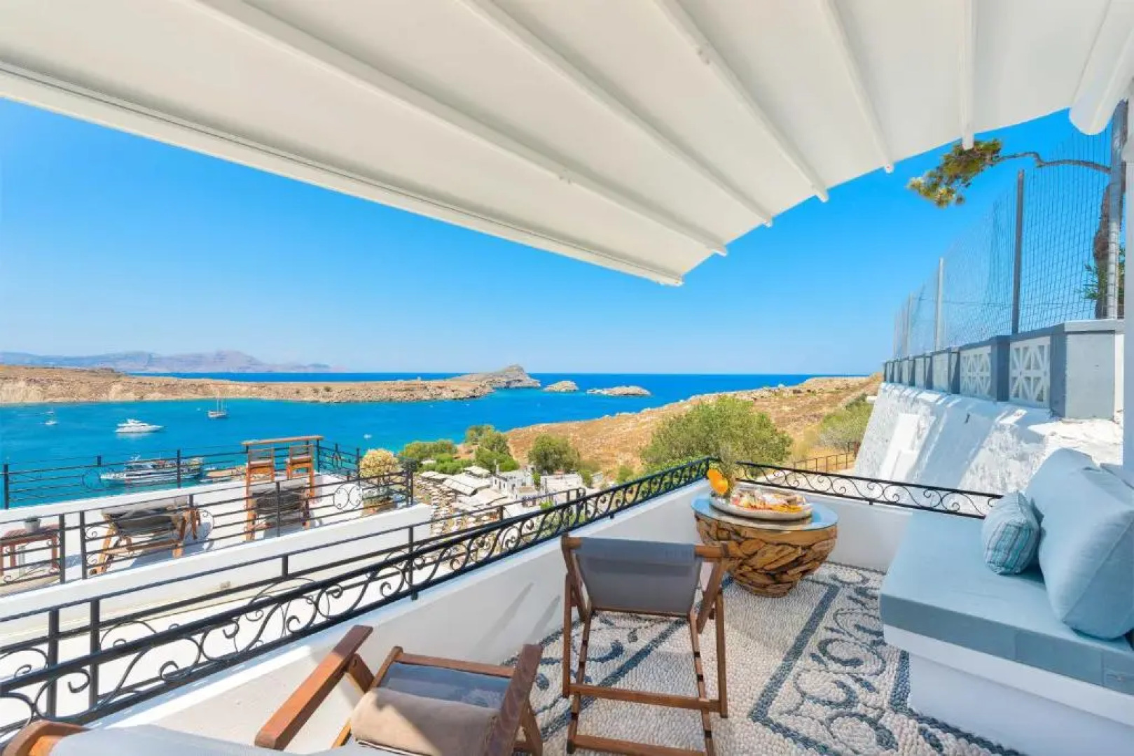 Lindos Shore Superior Studio