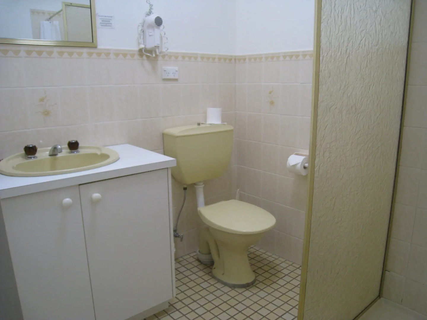 Country Lodge Motor Inn