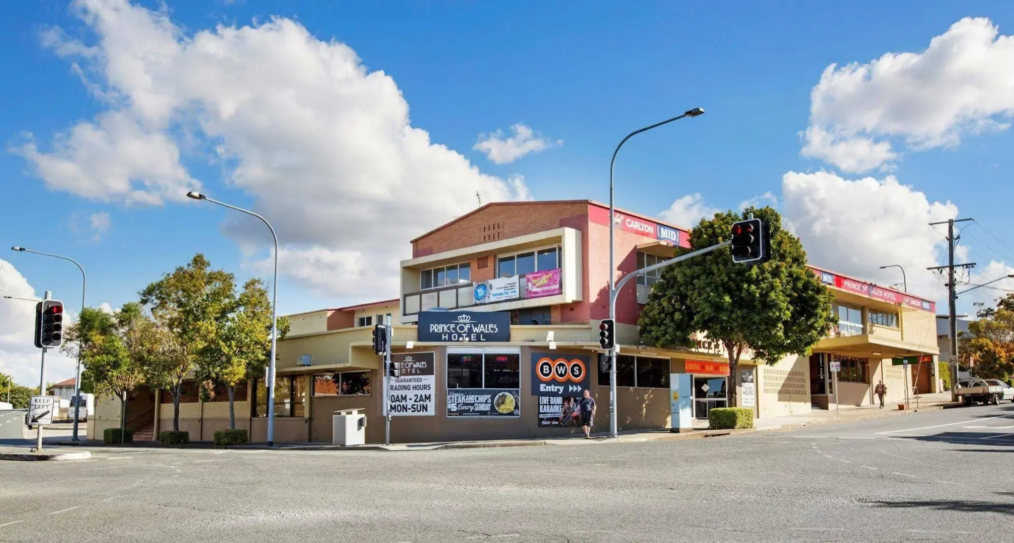 Nightcap at Prince of Wales Hotel