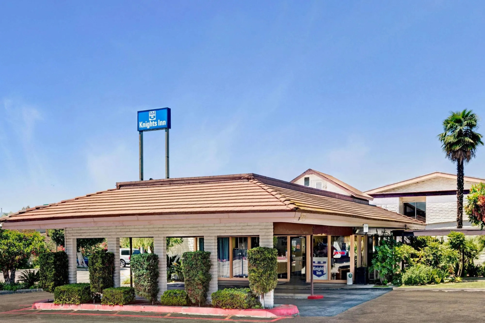 Howard Johnson Express Inn - Claremont
