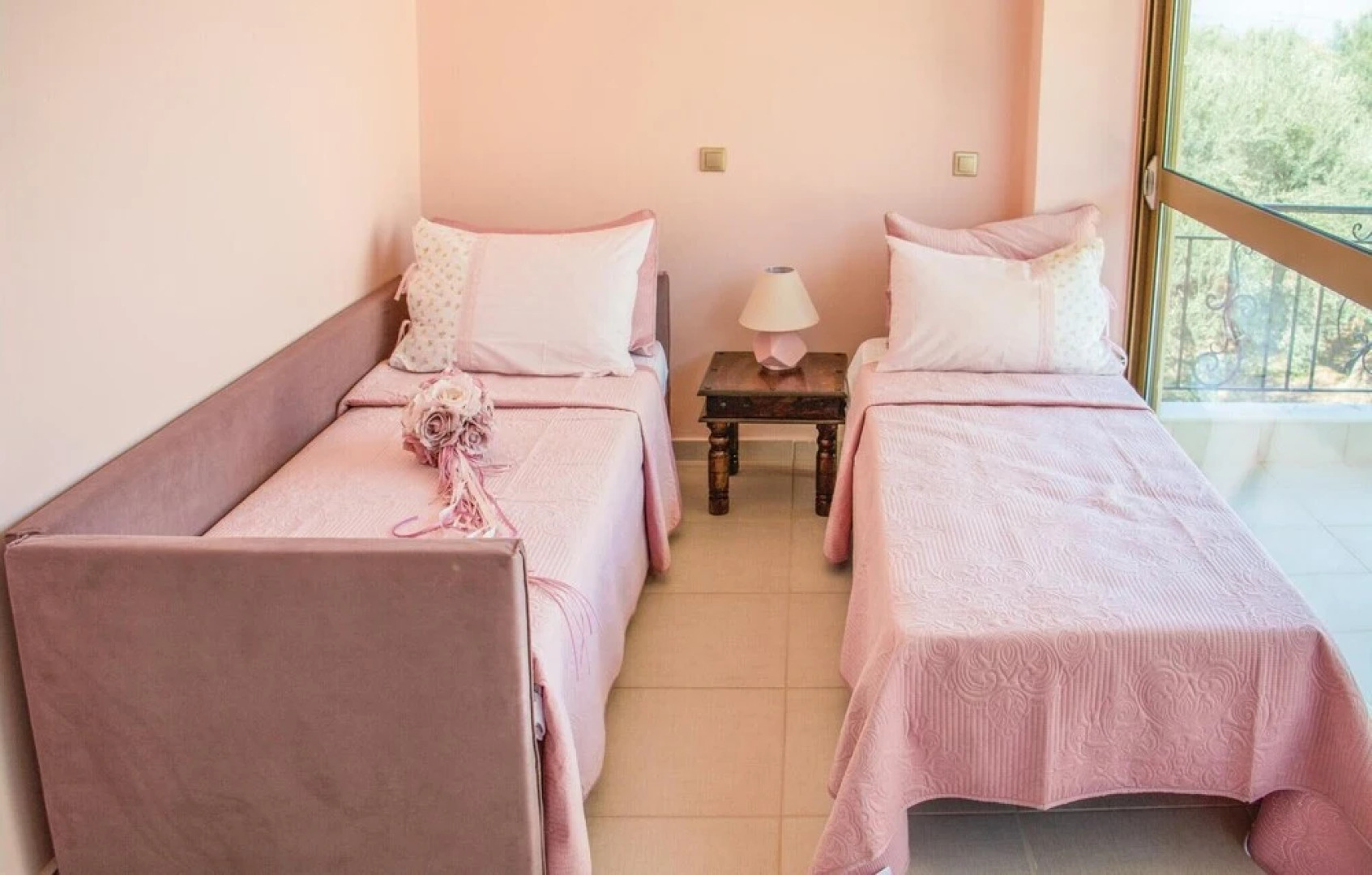 Stunning Home in Diakopto With Wifi and 4 Bedrooms