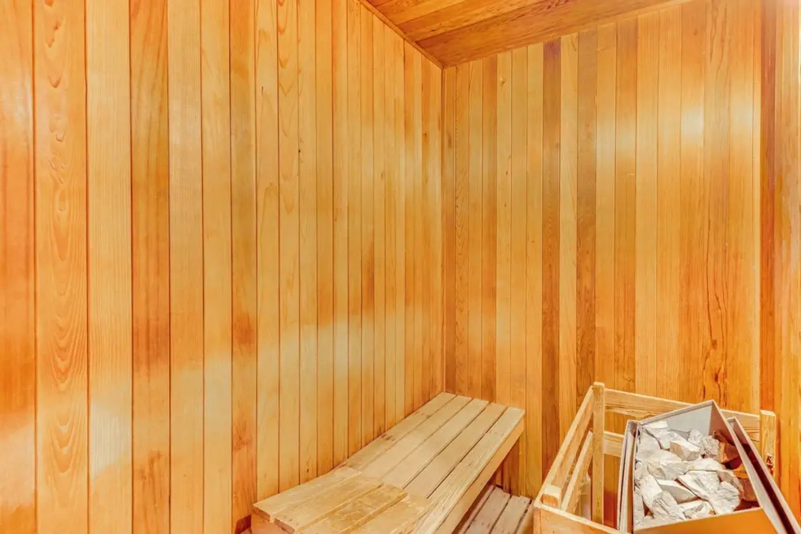 Golf, Hike & Relax: Cathedral City Condo