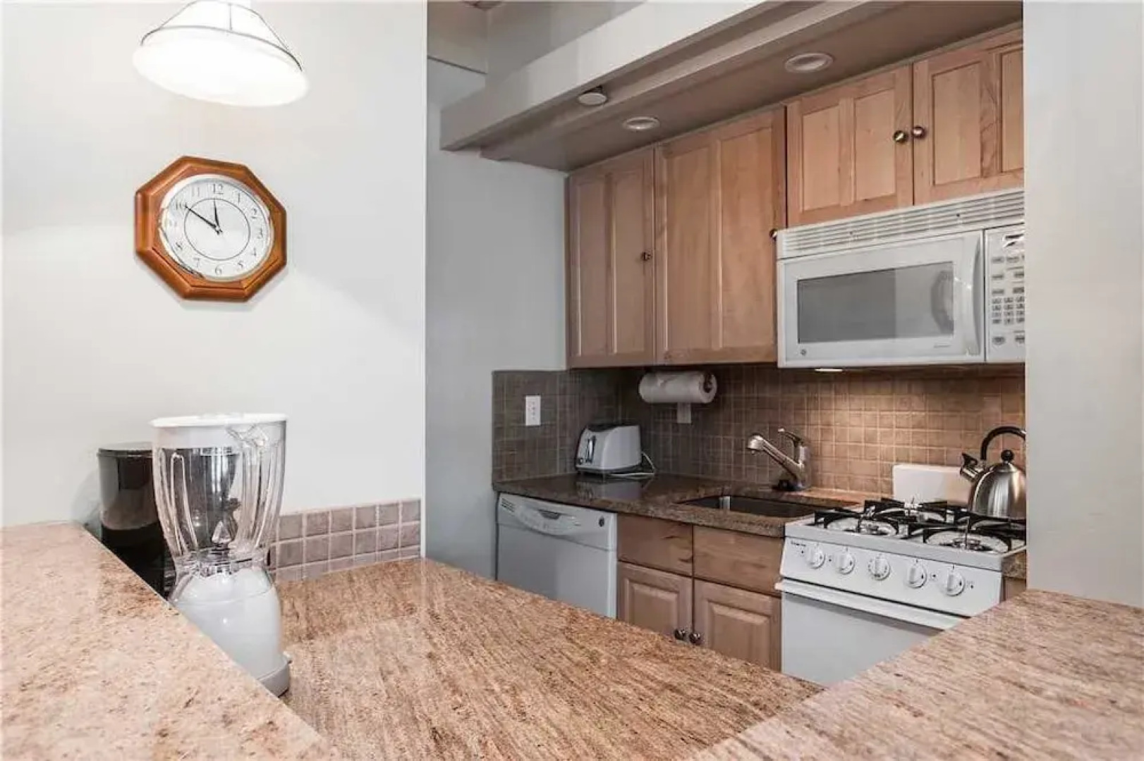 Aspenwood L7 - 1 Bedrooms Condo