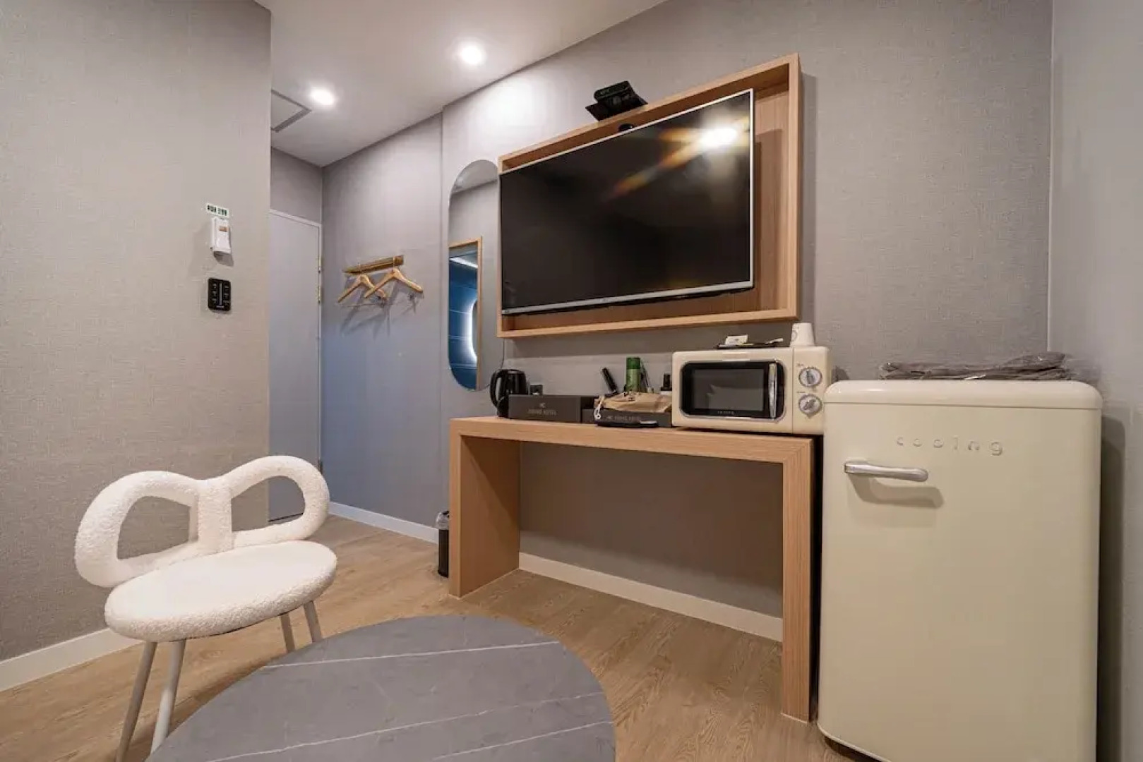 Geoje-Si Hound Hotel Jangseungpo