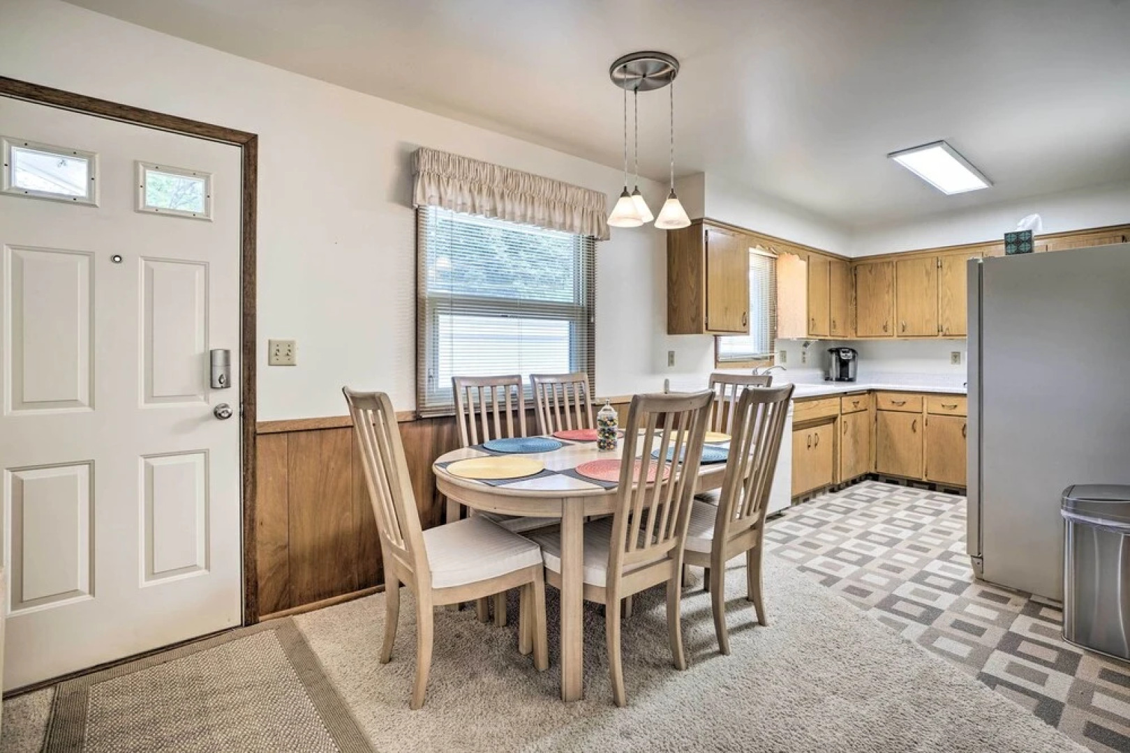 Charming Rochester Home - 2 Mi to Mayo Clinic!