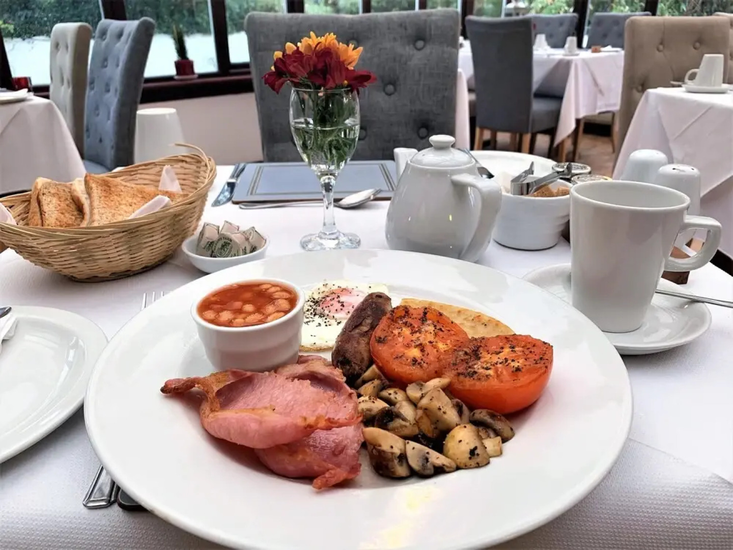 Torrs Warren Country House Hotel