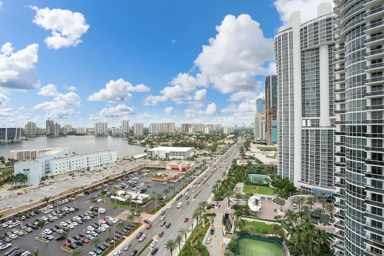 Tr Luxury Beach Resort by FMM