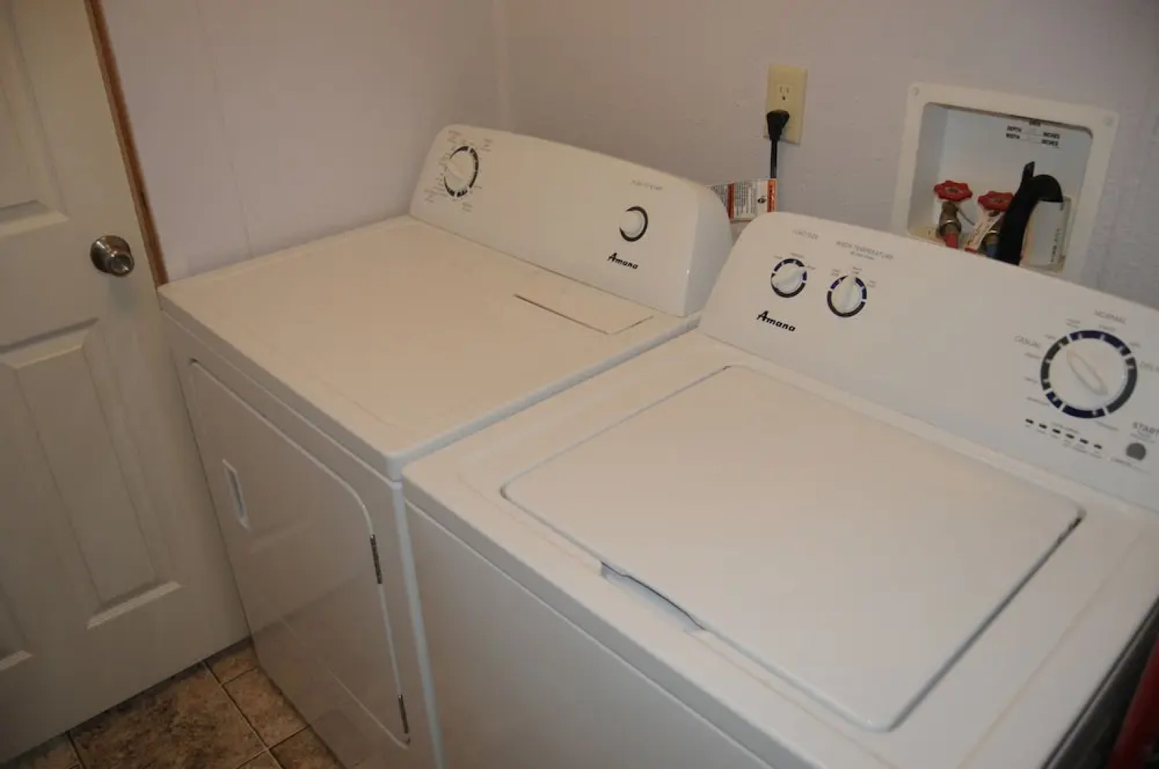 Yellowstone Motel - Adults Only