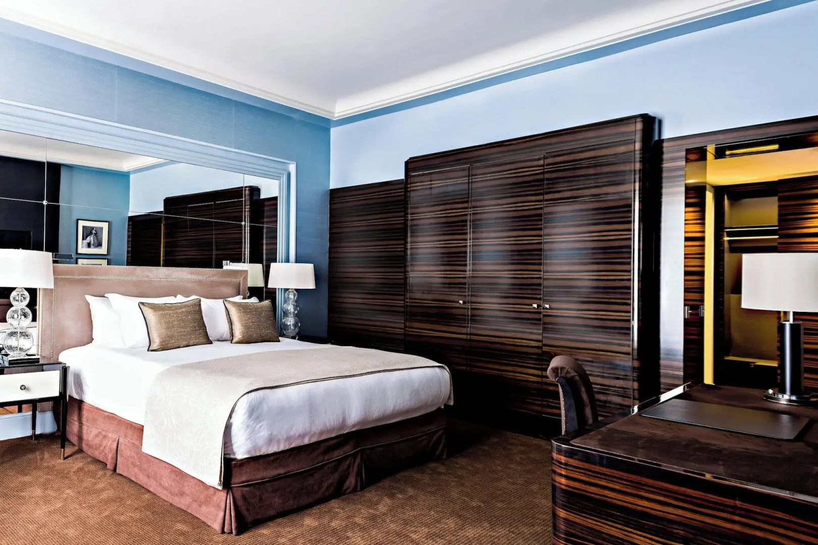 Prince de Galles, a Luxury Collection Hotel, Paris