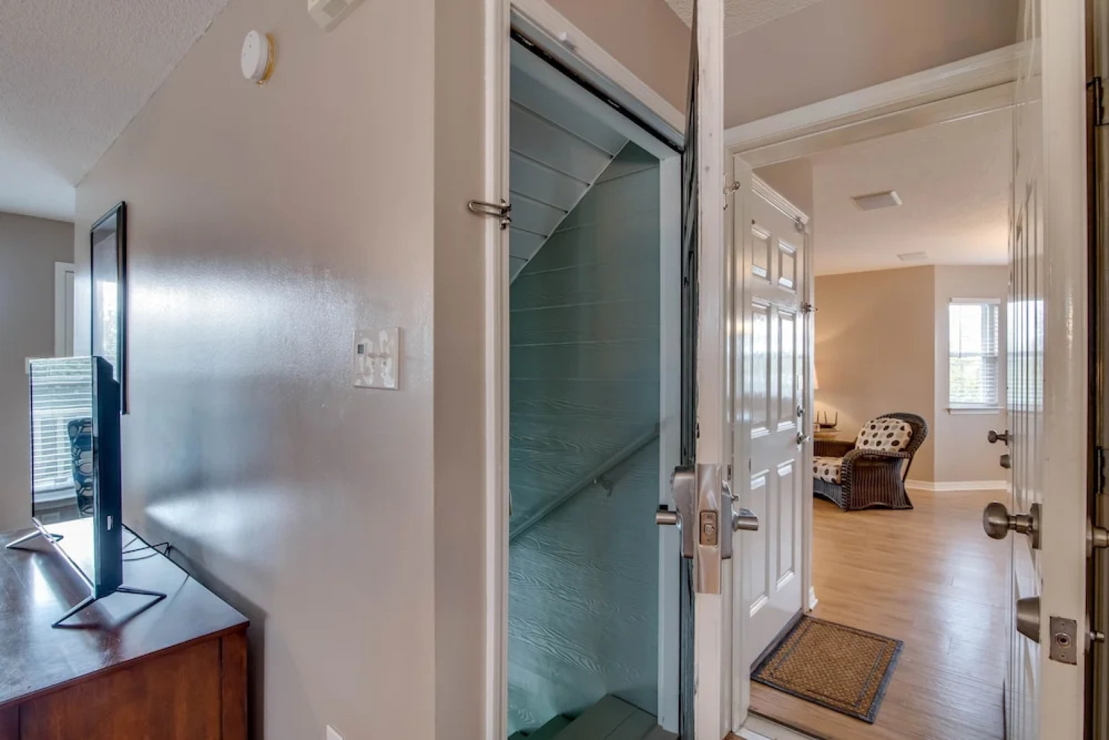 Summer Palace A 2 Bedroom Duplex by RedAwning