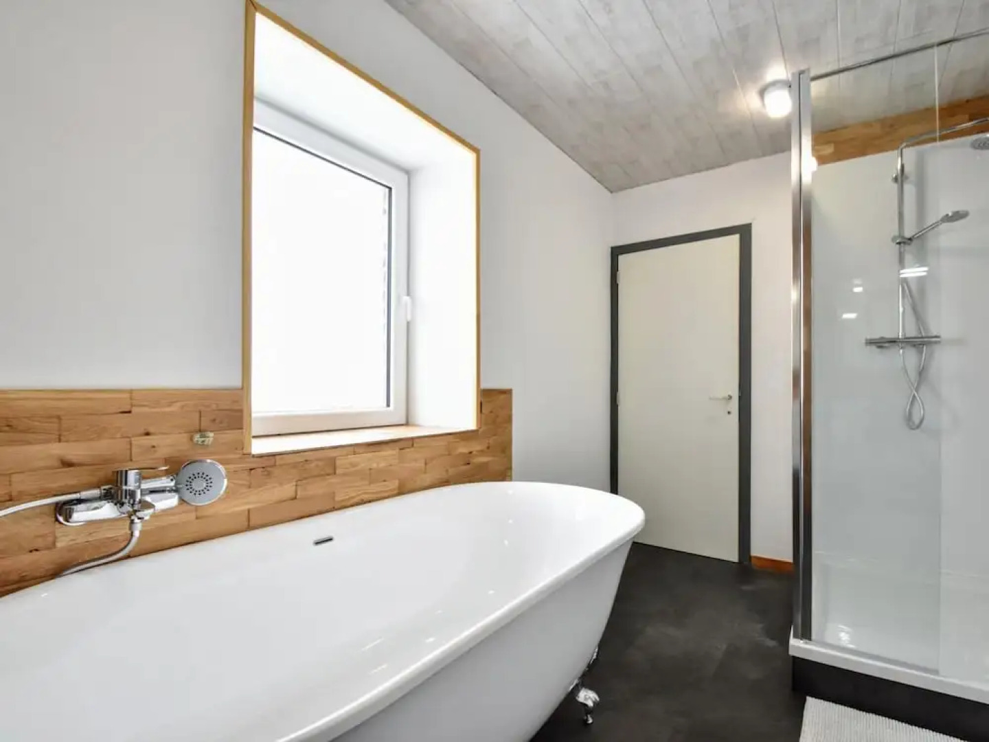 Luxury Pool Villa in Goesnes