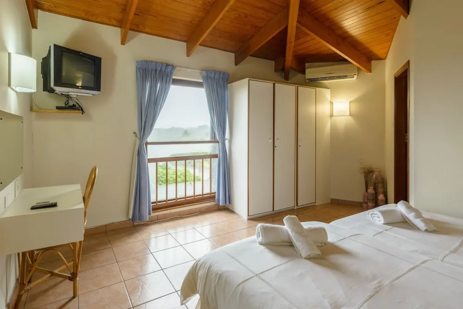 San Lameer Villa Rentals 1932