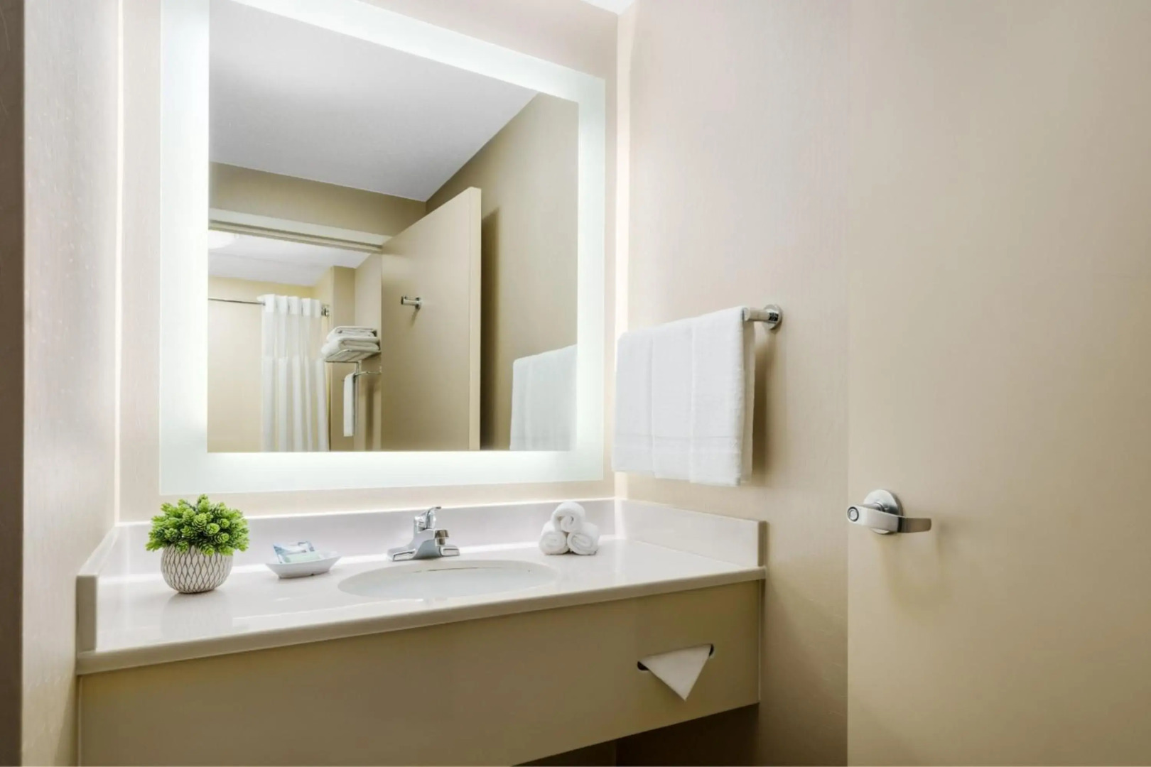 SpringHill Suites Manchester-Boston Regional Airport