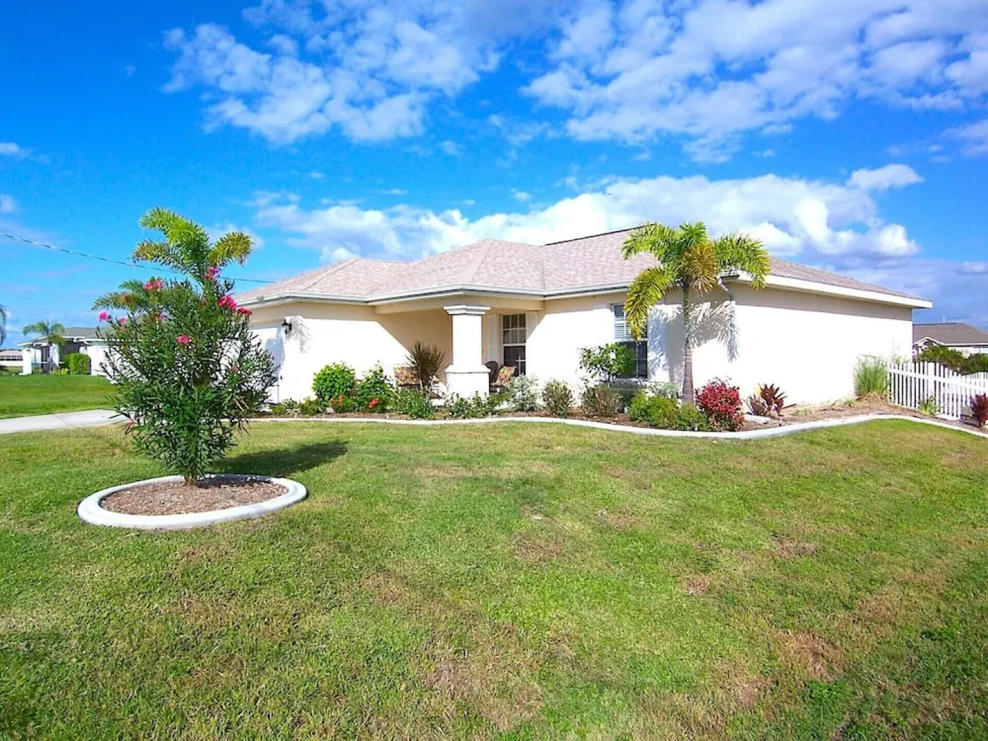 SEA Star Villa 1006