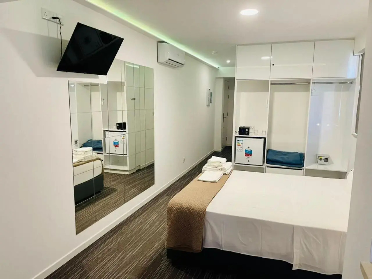 Nicosia 5 Stars Suites