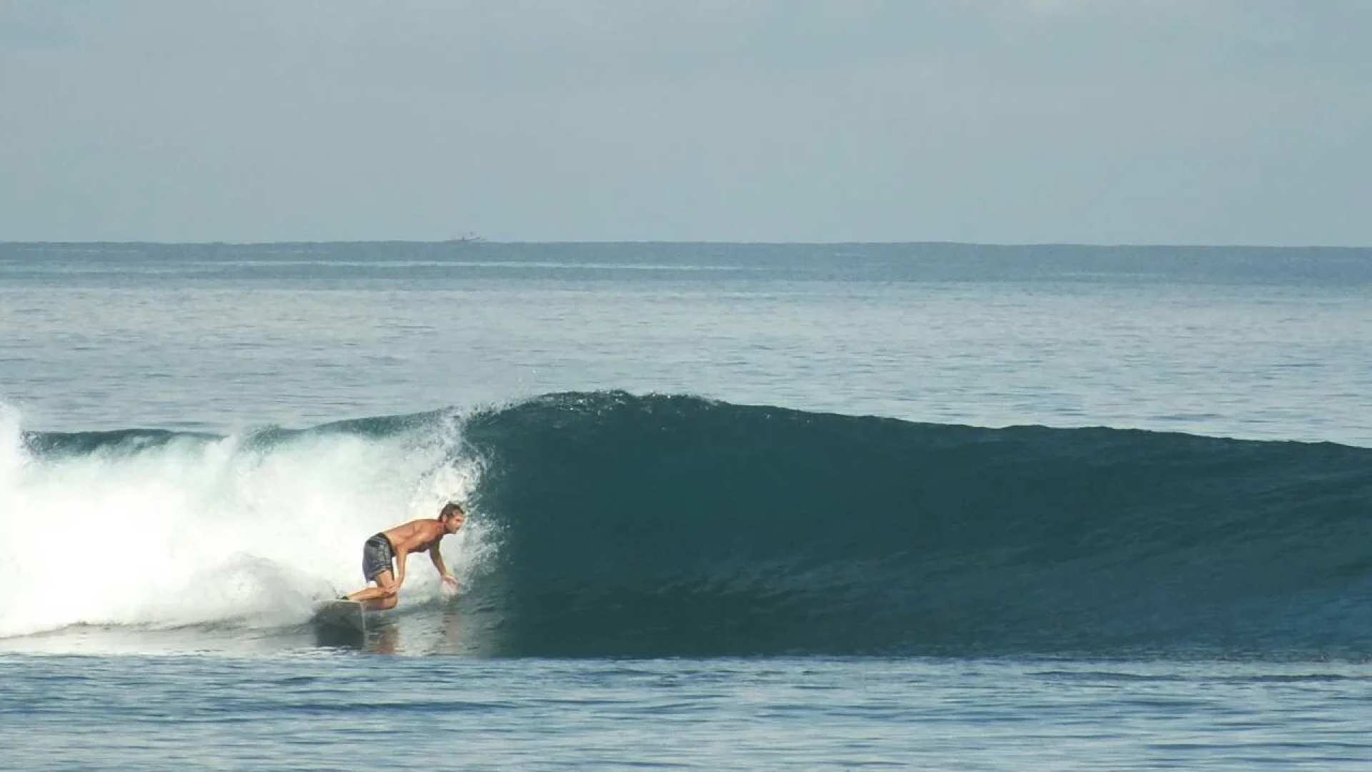 Krui Mutun Walur Surf Camp Sumatra